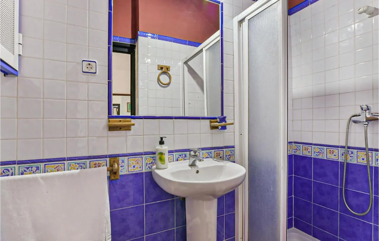 Beautiful Home In Montecorto With Kitchen